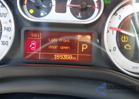 2014 Fiat 500L Lounge z USA, uszkodzony, nr VIN ZFBCFACH5EZ018468